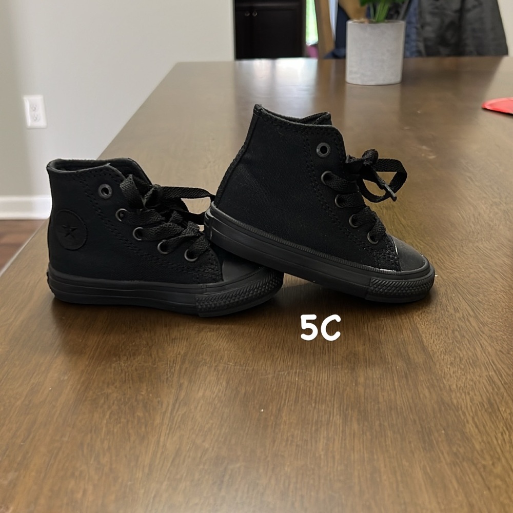 Toddler sneakers